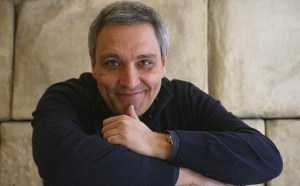 Maurizio-de-Giovanni