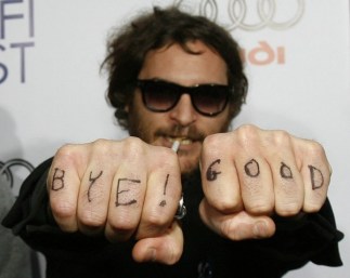 joaquin_phoenix_beard_01-600x479